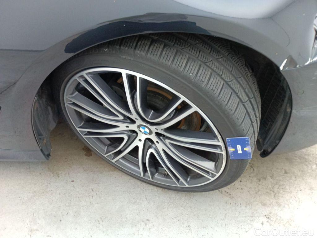 Bmw  Serie 5 BMW 5 Reeks Berline 520d 140kW Aut. 4d #48