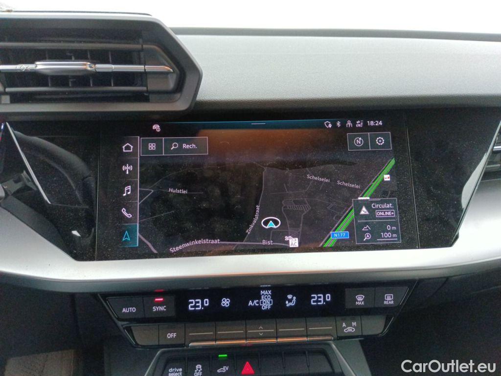 Audi  A3 Audi  Sportback 1.4 40 TFSI e Attraction 5d #13