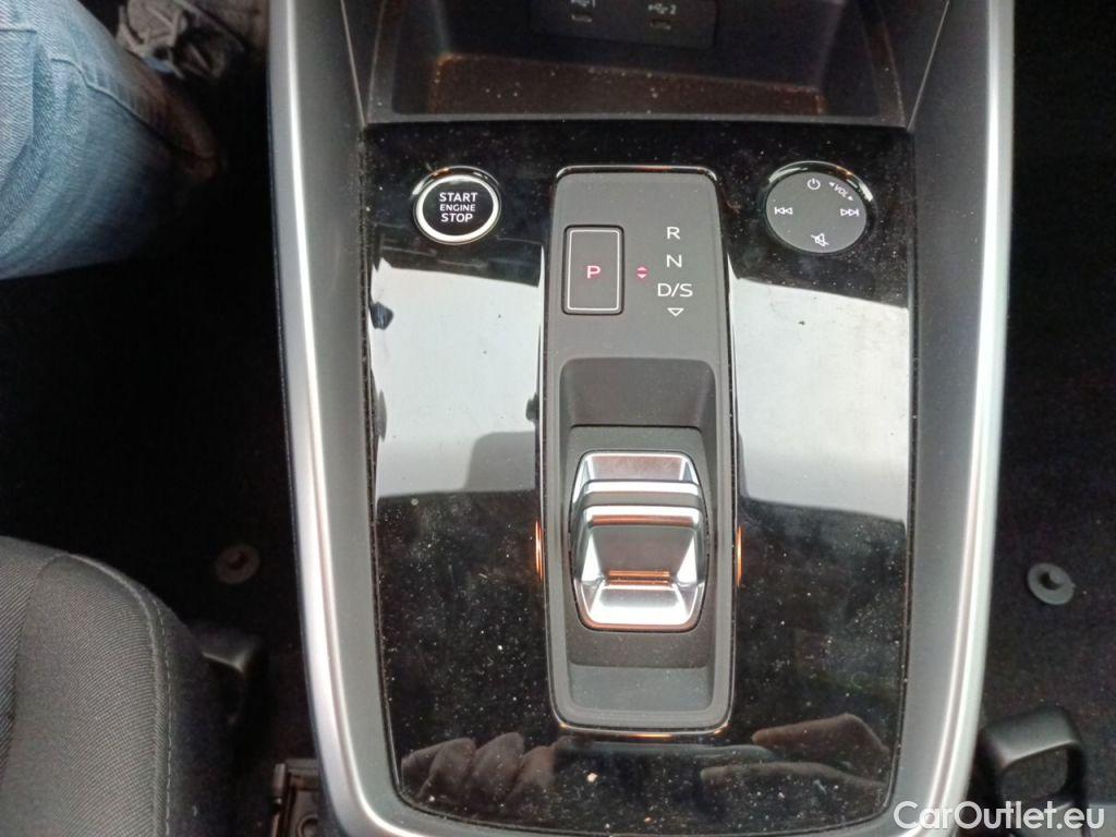 Audi  A3 Audi  Sportback 1.4 40 TFSI e Attraction 5d #24