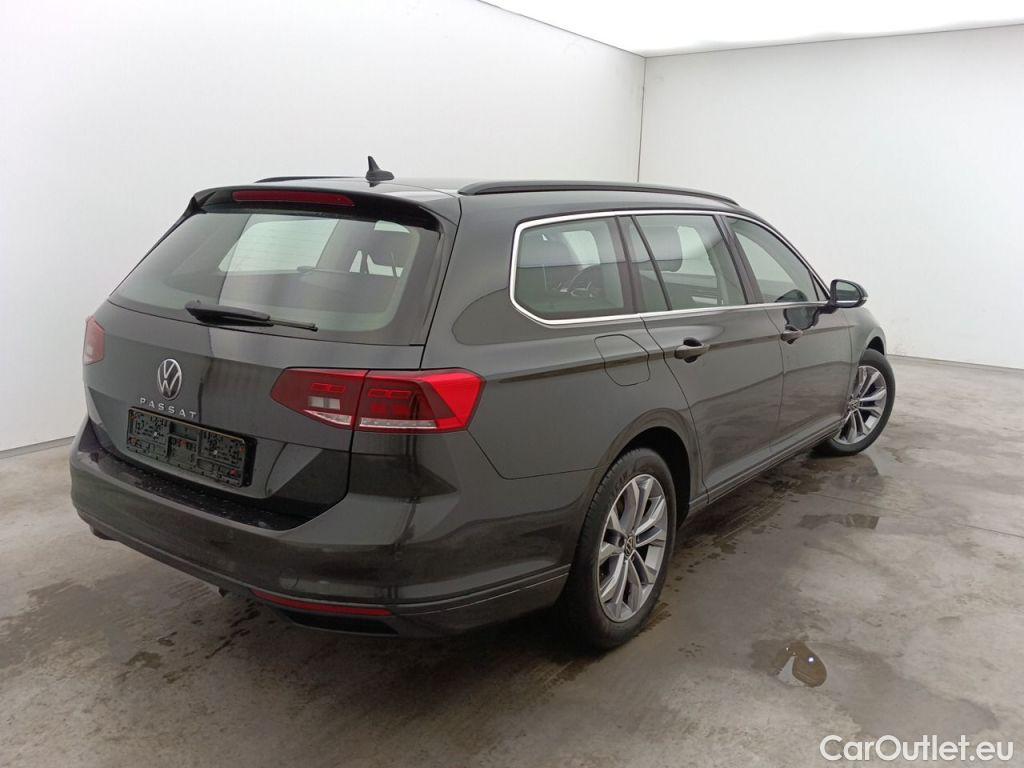 Volkswagen  Passat VOLKSWAGEN  VARIANT PA - 2019 2.0 TDi 150 Business DSG7 (EU6 d) 5d #2