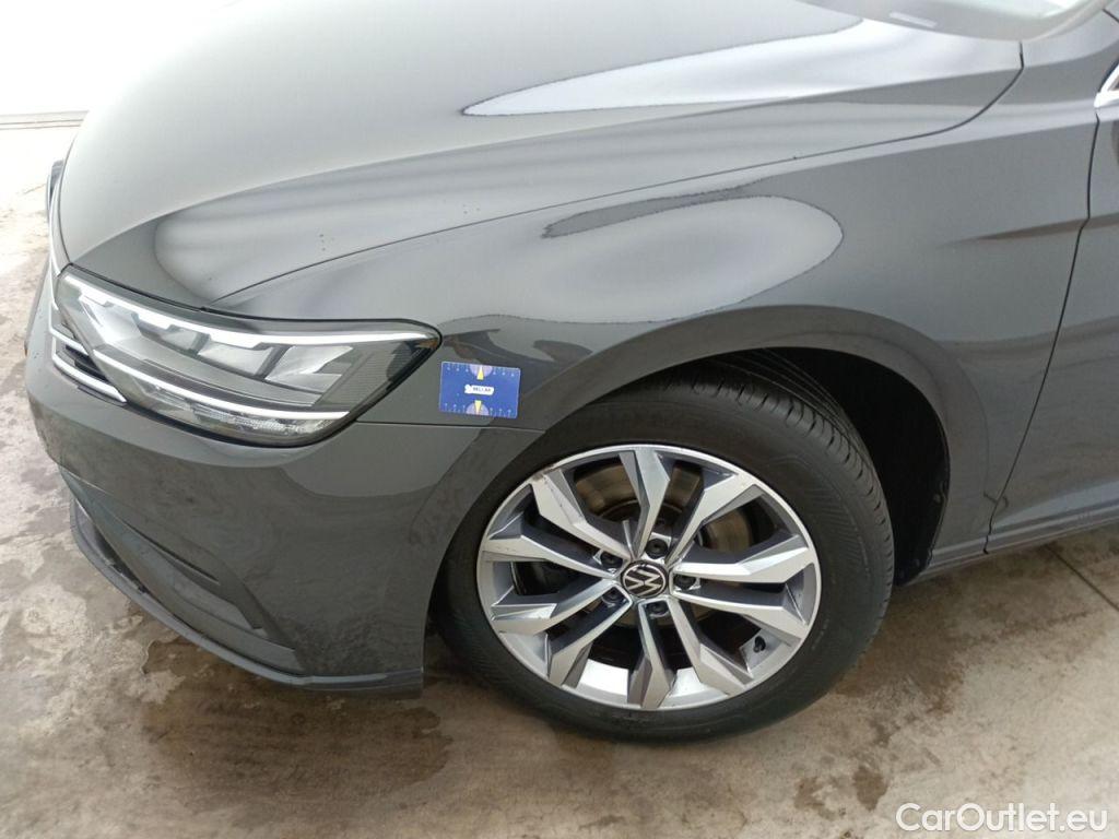 Volkswagen  Passat VOLKSWAGEN  VARIANT PA - 2019 2.0 TDi 150 Business DSG7 (EU6 d) 5d #47