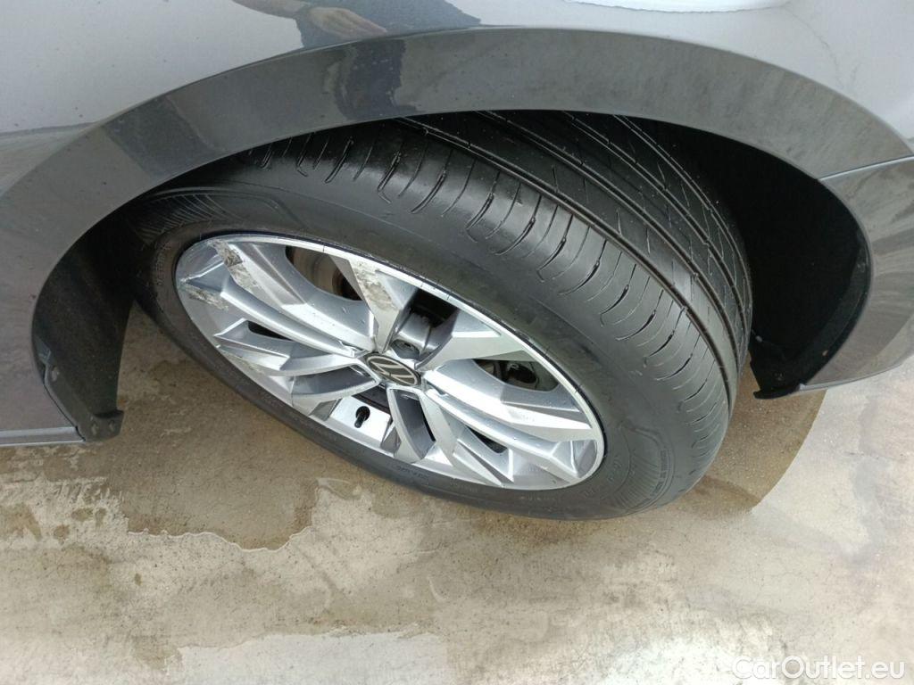 Volkswagen  Passat VOLKSWAGEN  VARIANT PA - 2019 2.0 TDi 150 Business DSG7 (EU6 d) 5d #16