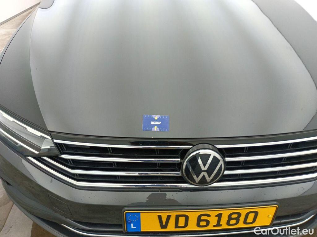 Volkswagen  Passat VOLKSWAGEN  VARIANT PA - 2019 2.0 TDi 150 Business DSG7 (EU6 d) 5d #21