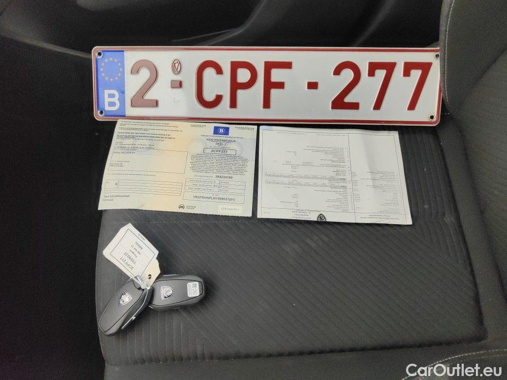 Peugeot  308 Peugeot  SW 1.2 PureTech 110 S&S Active Pack 5d #4