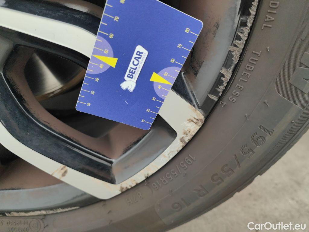 Renault  Clio Renault  TCe 90 5d #79