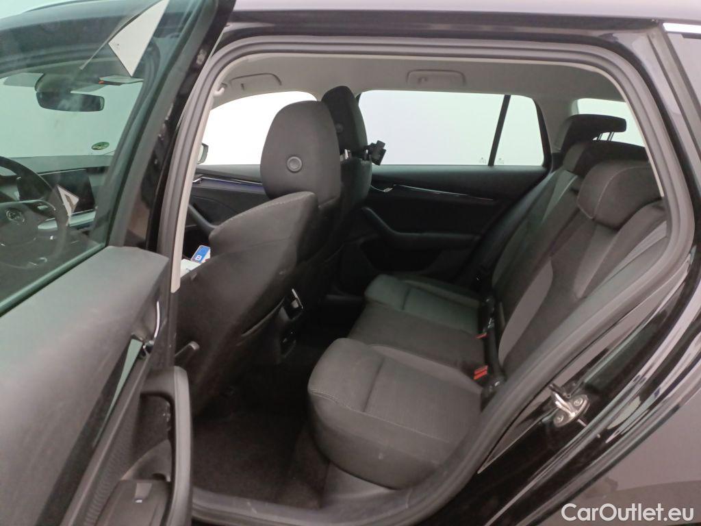 Skoda  Octavia Skoda  Combi 2.0 CRTDI 85kW Ambition 5d #10