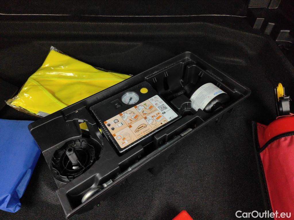 Citroen  C5 Citroën  Aircross 1.5 BlueHDi 130 S&S EAT8 Live 5d #16