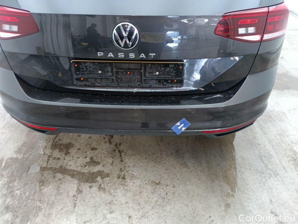 Volkswagen  Passat VOLKSWAGEN  VARIANT PA - 2019 2.0 TDi 150 Business DSG7 (EU6 d) 5d #56