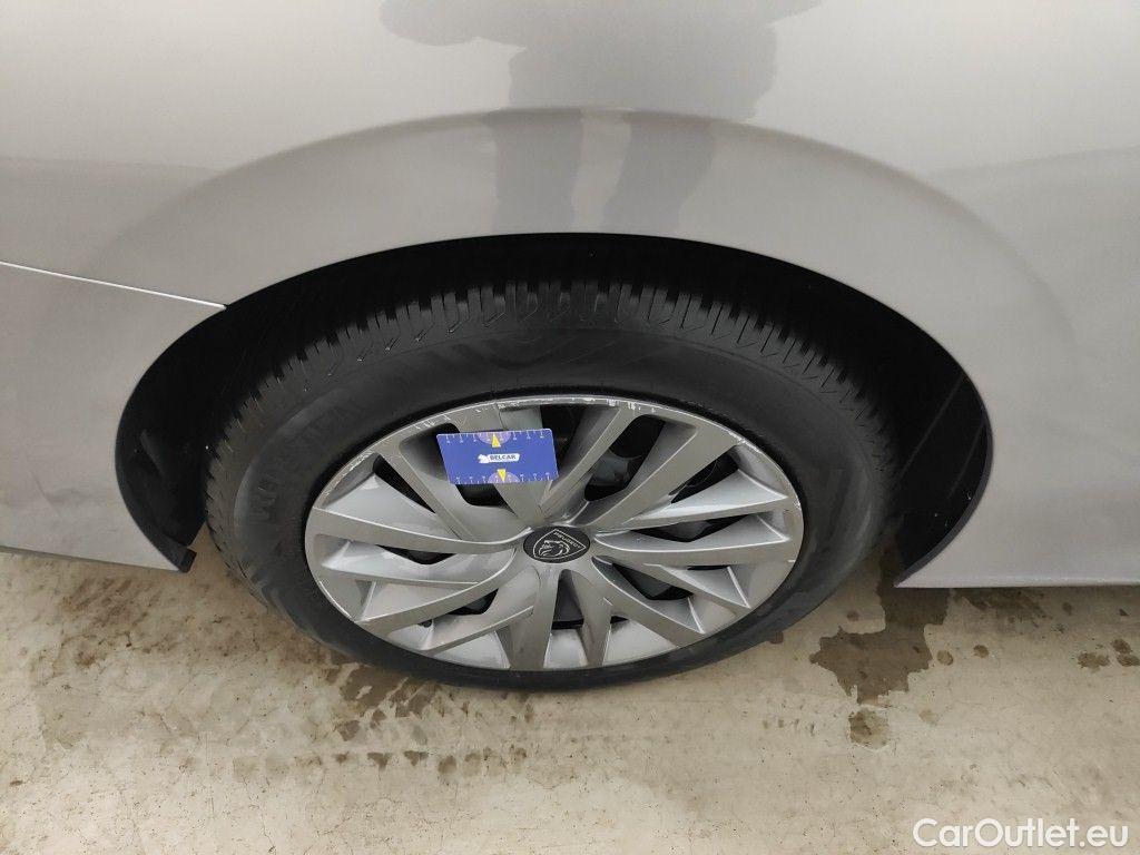 Peugeot  308 Peugeot  SW 1.2 PureTech 110 S&S Active Pack 5d #41