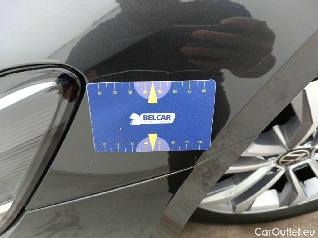 Volkswagen  Passat VOLKSWAGEN  VARIANT PA - 2019 2.0 TDi 150 Business DSG7 (EU6 d) 5d #48