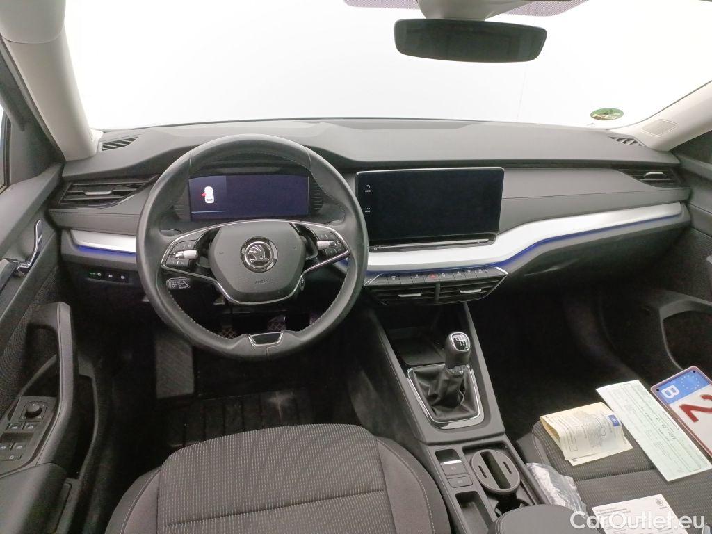 Skoda  Octavia Skoda  Combi 2.0 CRTDI 85kW Ambition 5d #9