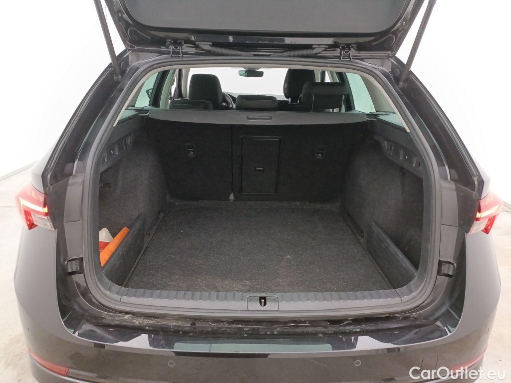 Skoda  Octavia Skoda  Combi 2.0 CRTDI 85kW Ambition 5d #14