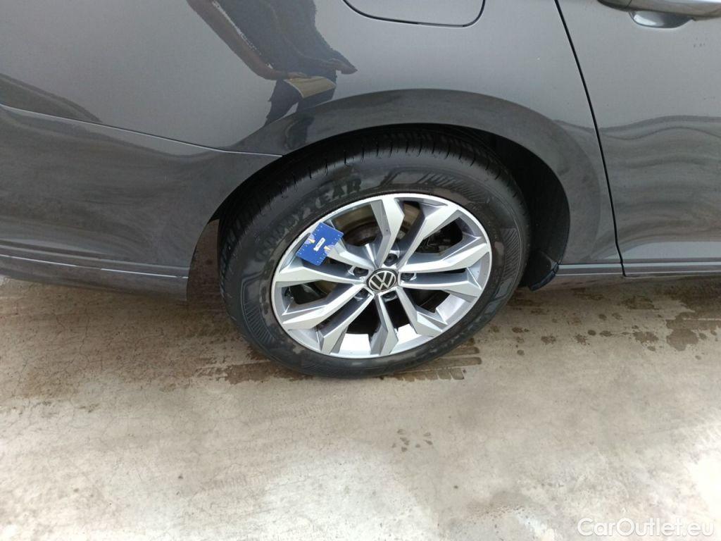 Volkswagen  Passat VOLKSWAGEN  VARIANT PA - 2019 2.0 TDi 150 Business DSG7 (EU6 d) 5d #81