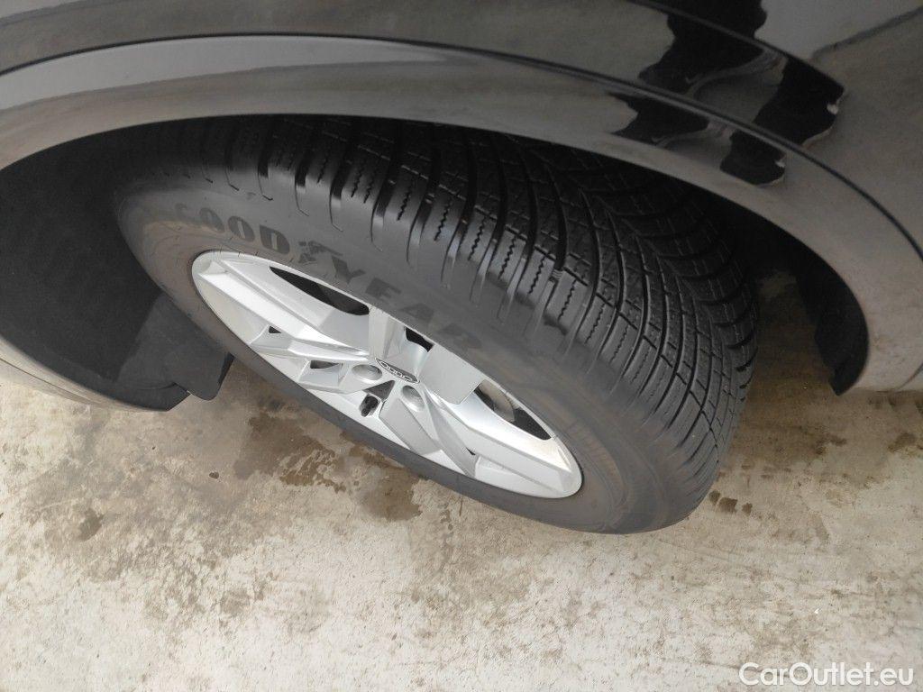 Audi  Q5 Audi  Business Edition S line 35 TDI S tronic 5d #17