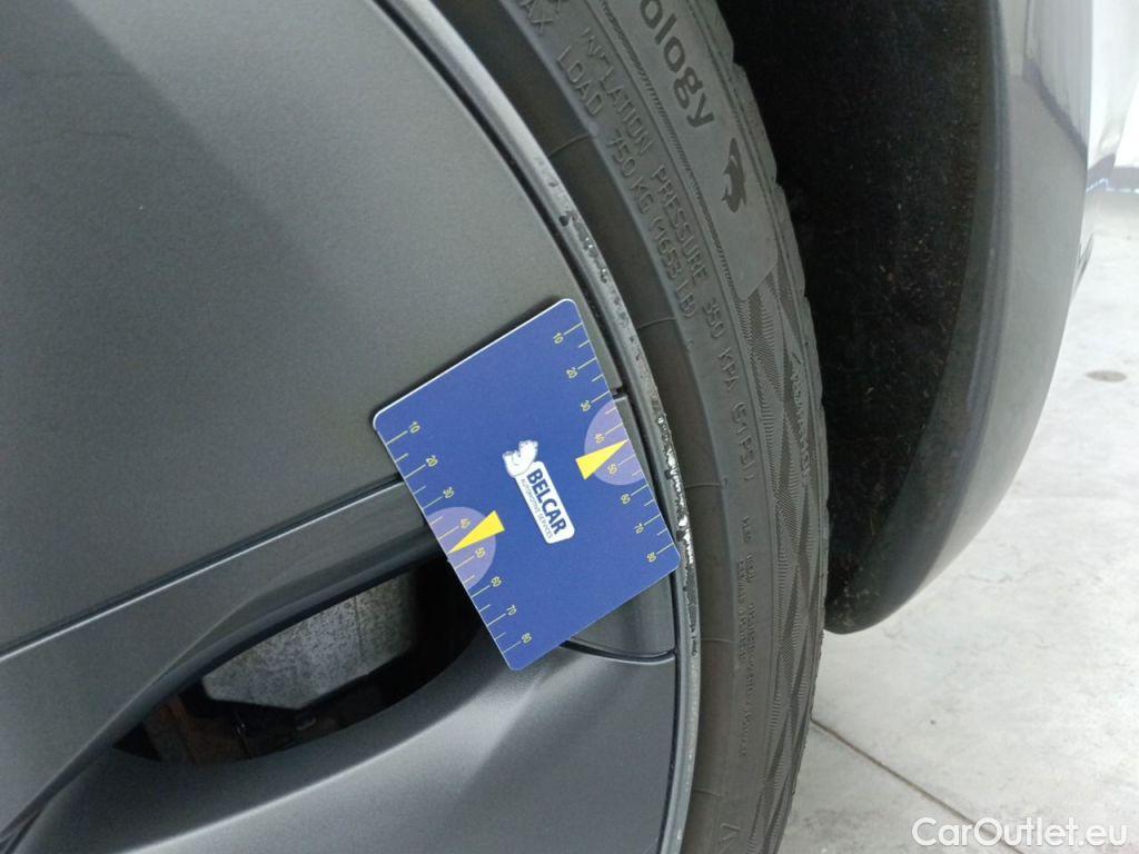 Tesla  Model 3 Tesla  Long-Range Dual Motor AWD 4d #60