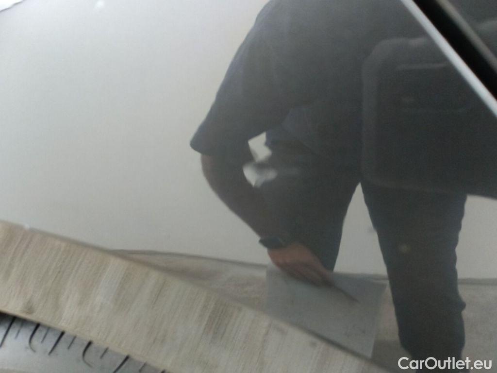 Volkswagen  Passat VOLKSWAGEN  VARIANT PA - 2019 2.0 TDi 150 Business DSG7 (EU6 d) 5d #65