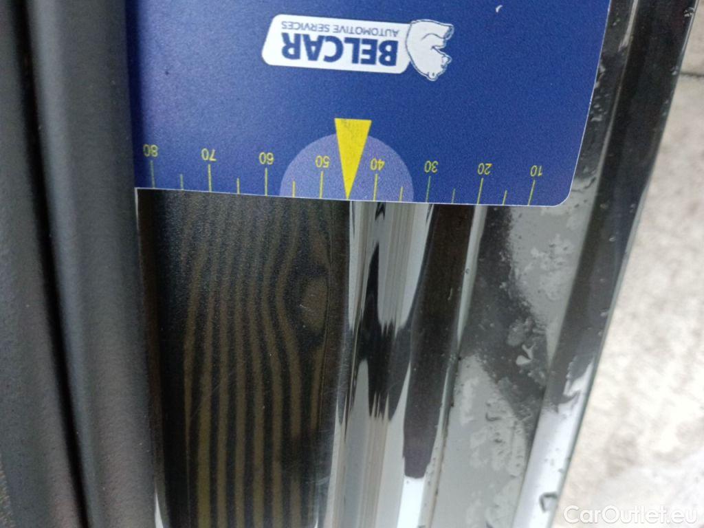 Volkswagen  Passat VOLKSWAGEN  VARIANT PA - 2019 2.0 TDi 150 Business DSG7 (EU6 d) 5d #69