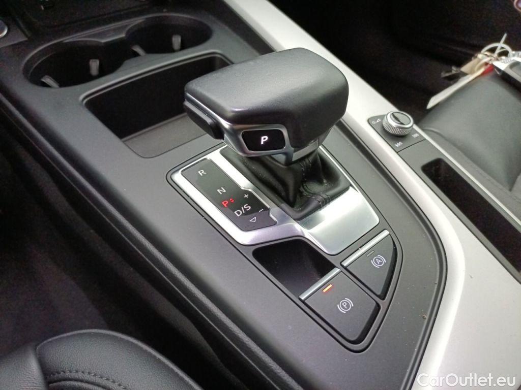 Audi  A5 Sportback Audi  30 TDI S tronic Bus. Ed. S Line 5d #32