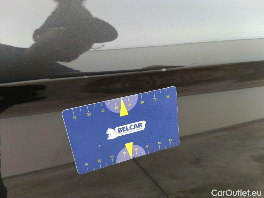 Volkswagen  Passat VOLKSWAGEN  VARIANT PA - 2019 2.0 TDi 150 Business DSG7 (EU6 d) 5d #75