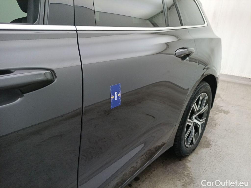 Volvo  V60 Volvo  B3 Core DCT 5d #27