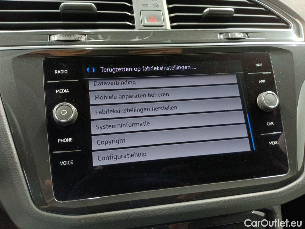 Volkswagen  Tiguan Volkswagen  1.5 TSI 96kW Life 5d #15