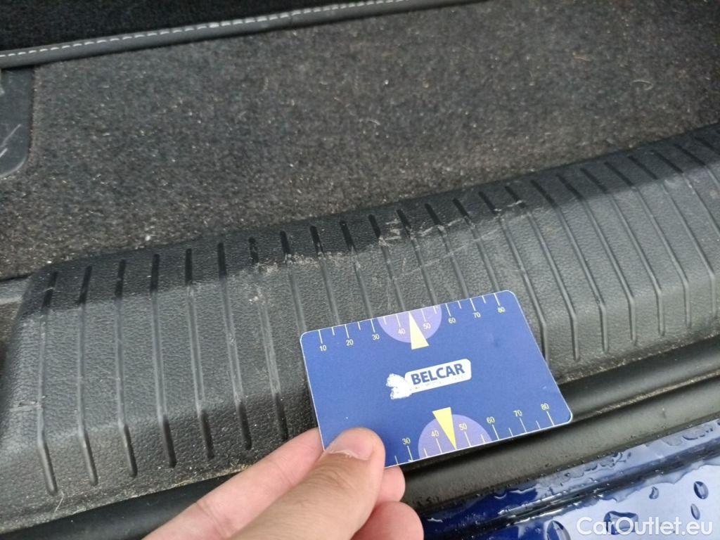 Volkswagen  Golf  Volkswagen Variant VIII 2.0 TDI 85kW DSG Life 5d #27