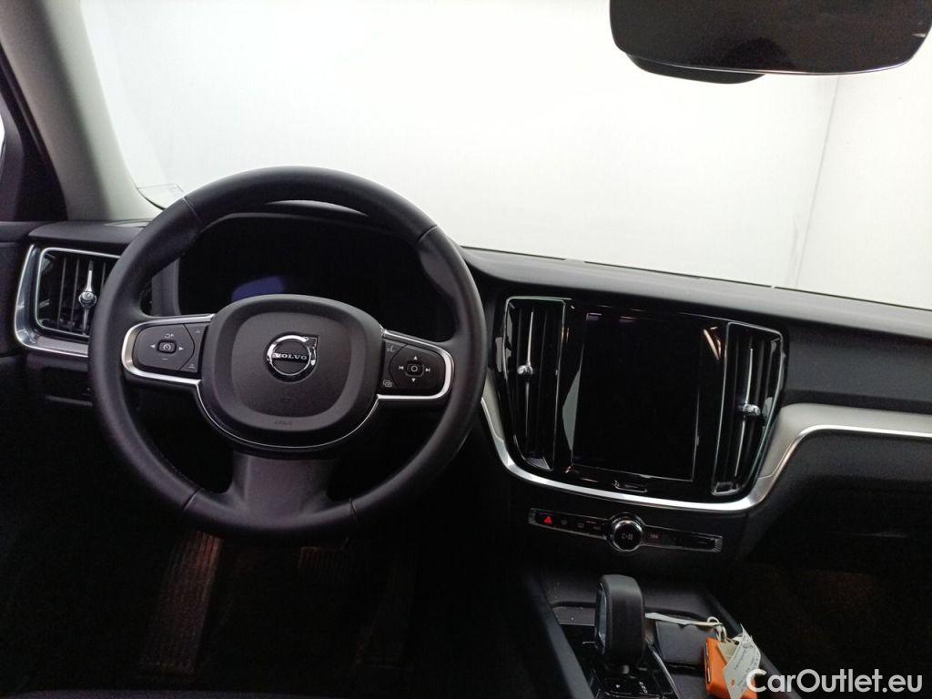 Volvo  V60 Volvo  B3 Core DCT 5d #9
