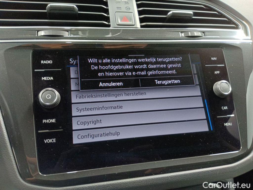 Volkswagen  Tiguan Volkswagen  1.5 TSI 96kW Life 5d #14