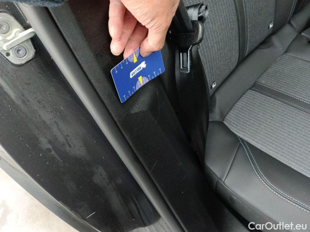 Peugeot  3008 PEUGEOT  DIESEL - 2021 1.5 BlueHDi 130 Allure 5d Auto #34