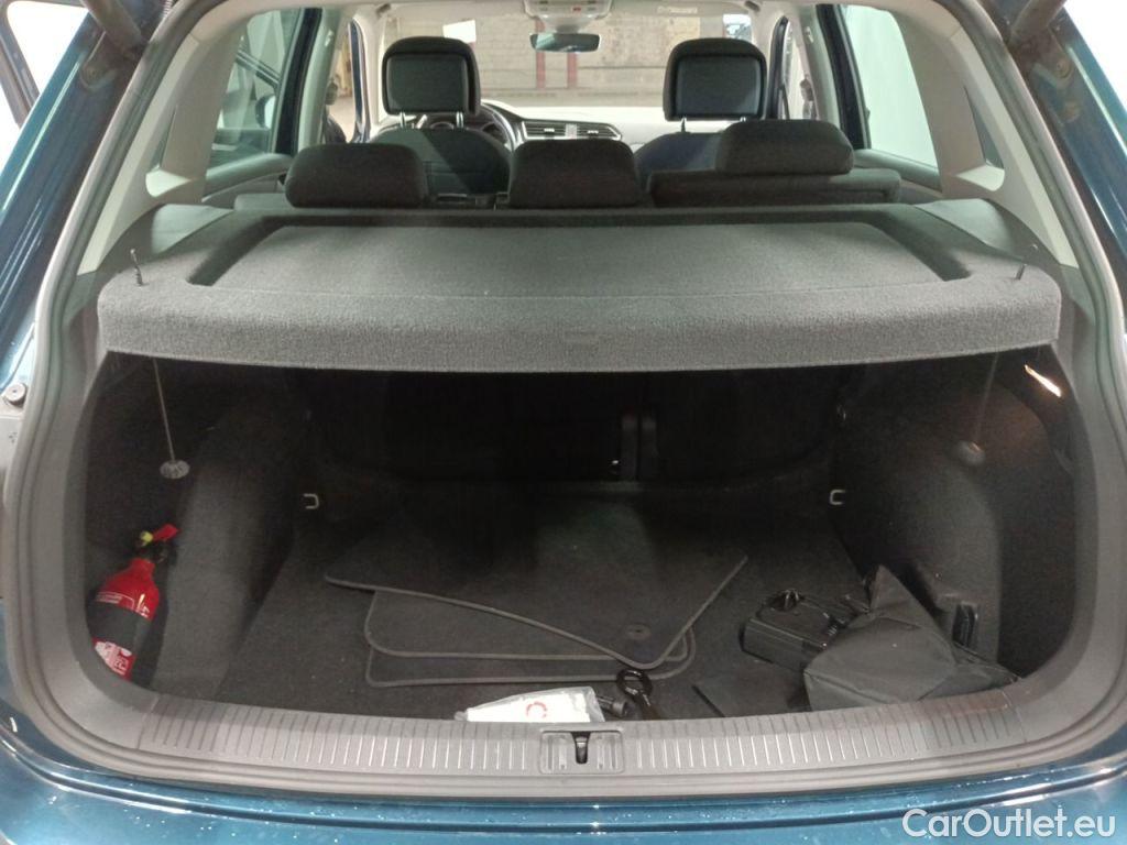 Volkswagen  Tiguan Volkswagen  1.5 TSI 96kW Life 5d #16
