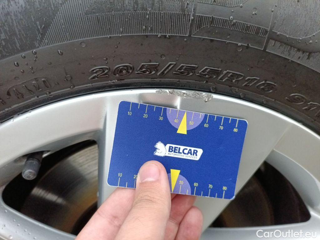 Volkswagen  Golf  Volkswagen Variant VIII 2.0 TDI 85kW DSG Life 5d #22