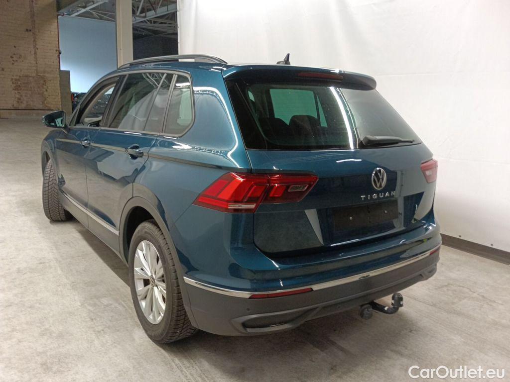 Volkswagen  Tiguan Volkswagen  1.5 TSI 96kW Life 5d #7