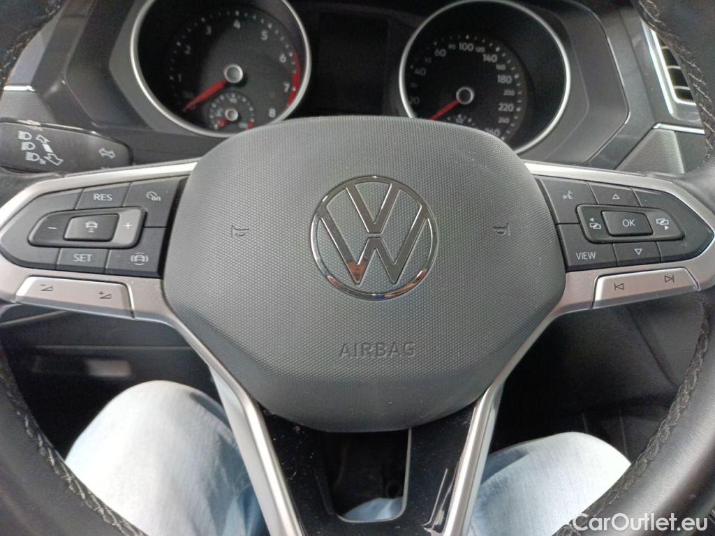Volkswagen  Tiguan Volkswagen  1.5 TSI 96kW Life 5d #26