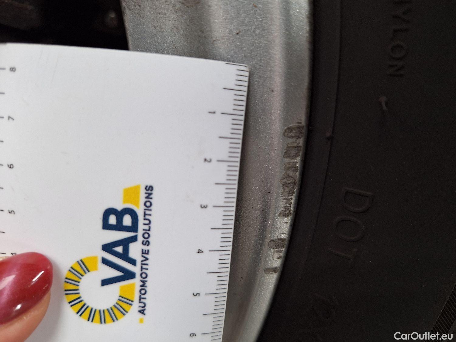 Bmw  X1 BMW,  FL'19, BMW  sDrive16dA (85 kW) 5d #18