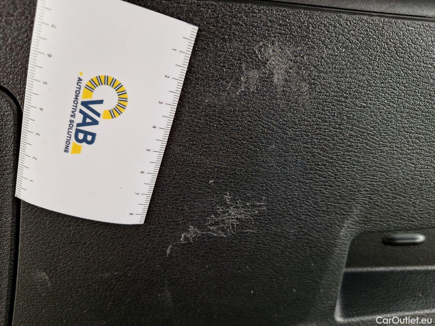 Bmw  X1 BMW,  FL'19, BMW  sDrive16dA (85 kW) 5d #30