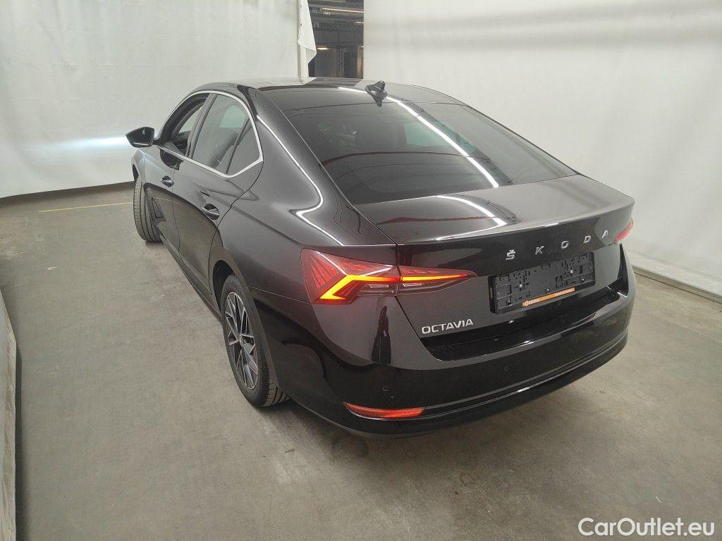 Skoda  Octavia Skoda  2.0 CRTDI 85kW Clever 5d #7
