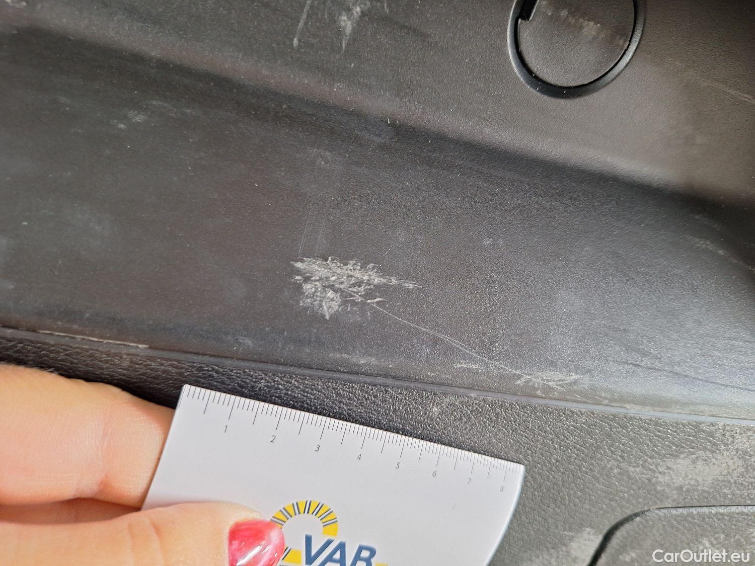 Bmw  X1 BMW,  FL'19, BMW  sDrive16dA (85 kW) 5d #29