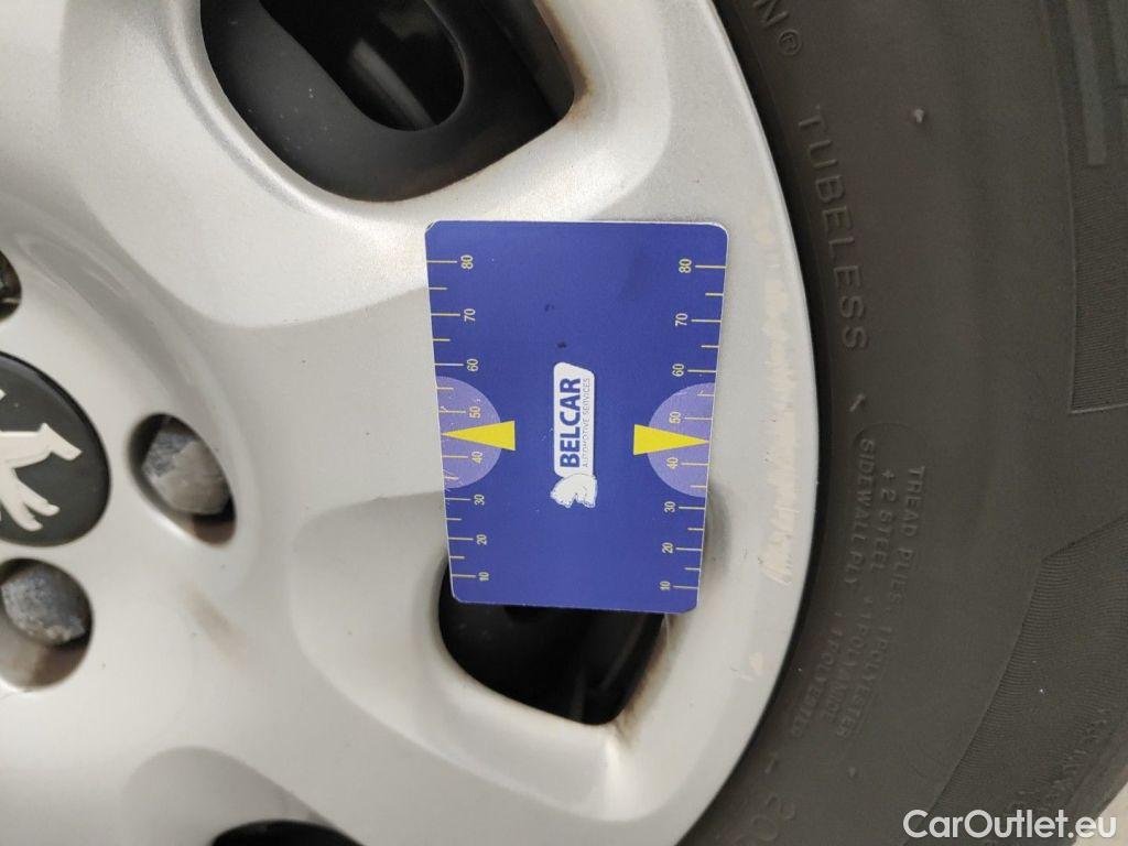 Peugeot  Partner Peugeot  Tepee 1.2 PureTech 81kW S/S Tepee Active 5d voir comment !! #20