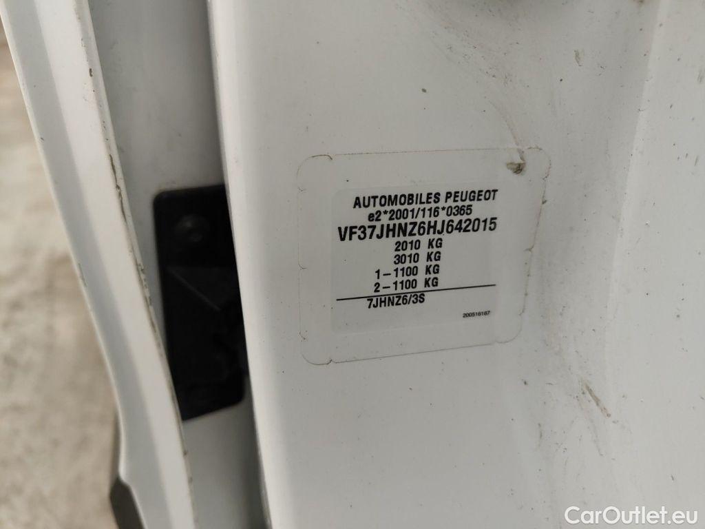 Peugeot  Partner Peugeot  Tepee 1.2 PureTech 81kW S/S Tepee Active 5d voir comment !! #18