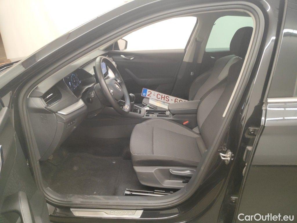 Skoda  Octavia Skoda  2.0 CRTDI 85kW Clever 5d #3