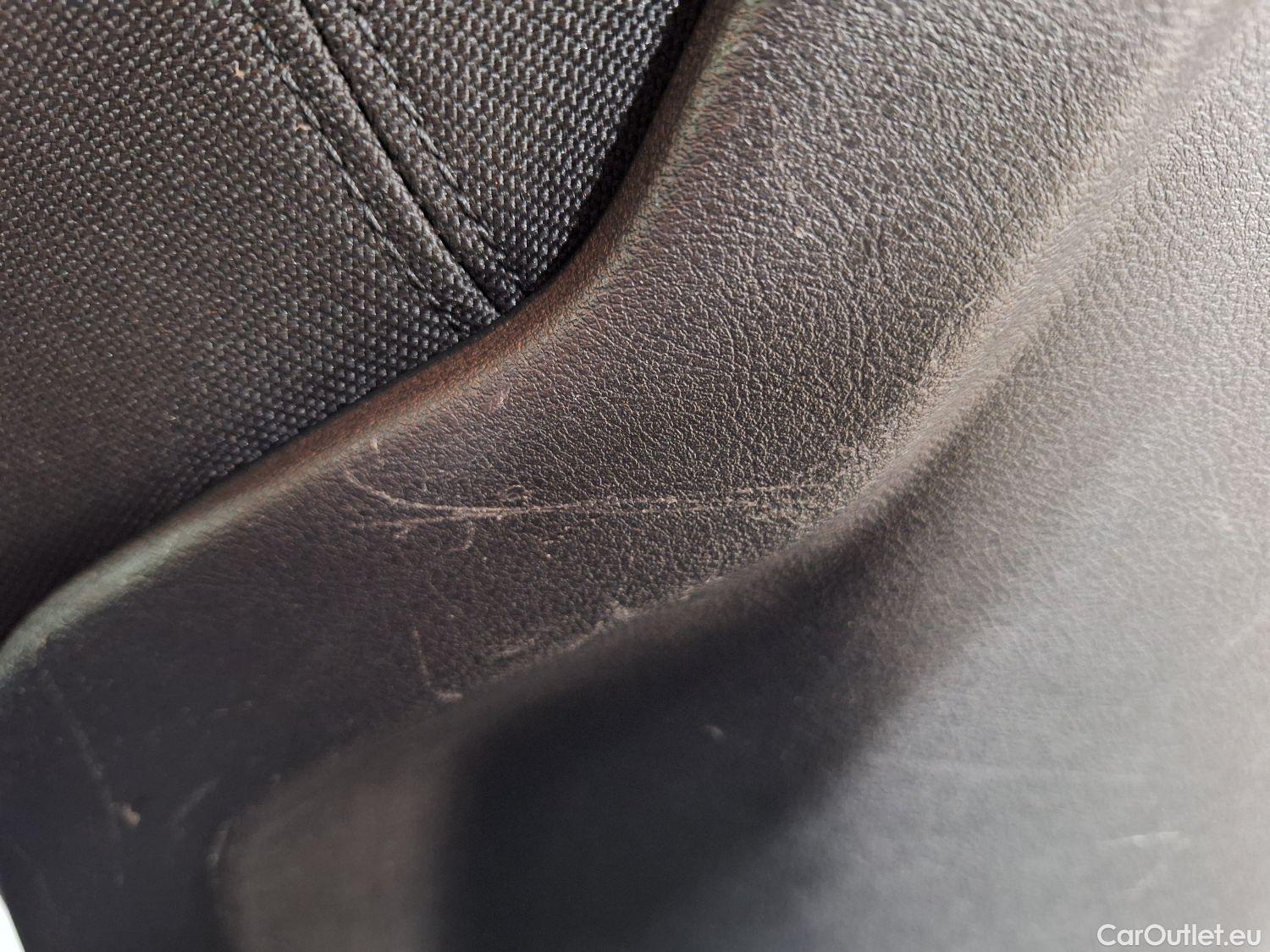 Bmw  X1 BMW,  FL'19, BMW  sDrive16dA (85 kW) 5d #25