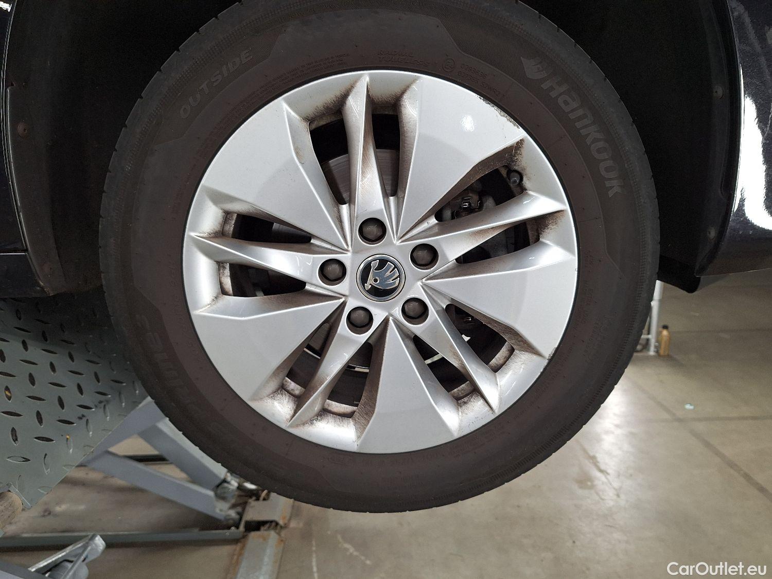  Skoda  Octavia Skoda,  Combi '20, Skoda  Combi 2.0 CRTDI 85kW Clever 5d #2