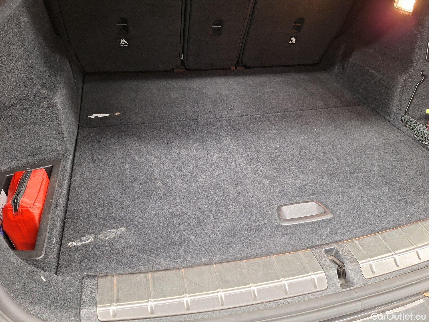 Bmw  X1 BMW,  FL'19, BMW  sDrive16dA (85 kW) 5d #31