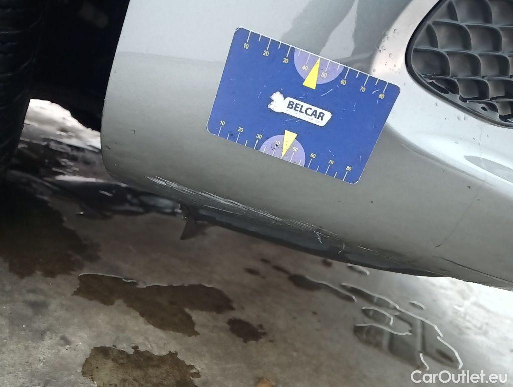 Mercedes  A-Klasse Mercedes-Benz  Limousine A 180 Business Solution 4d #32