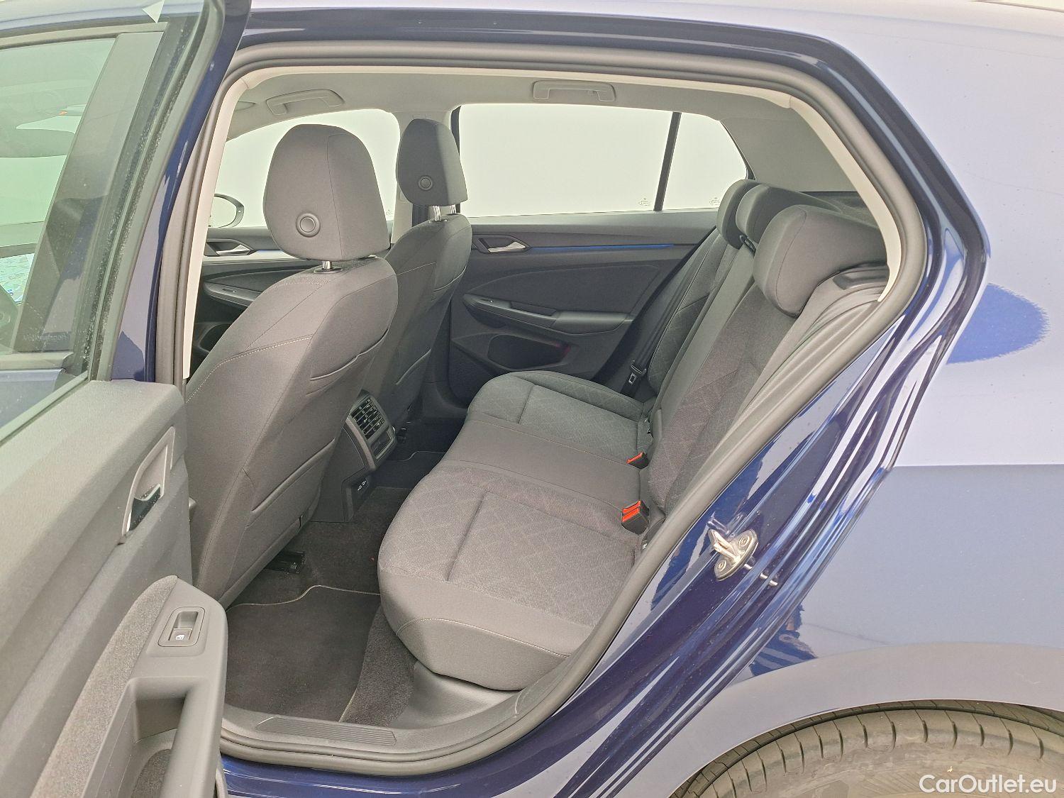 Volkswagen  Golf  VW, VIII '20, Volkswagen VIII 2.0 TDI 85kW Life DSG 5d #4