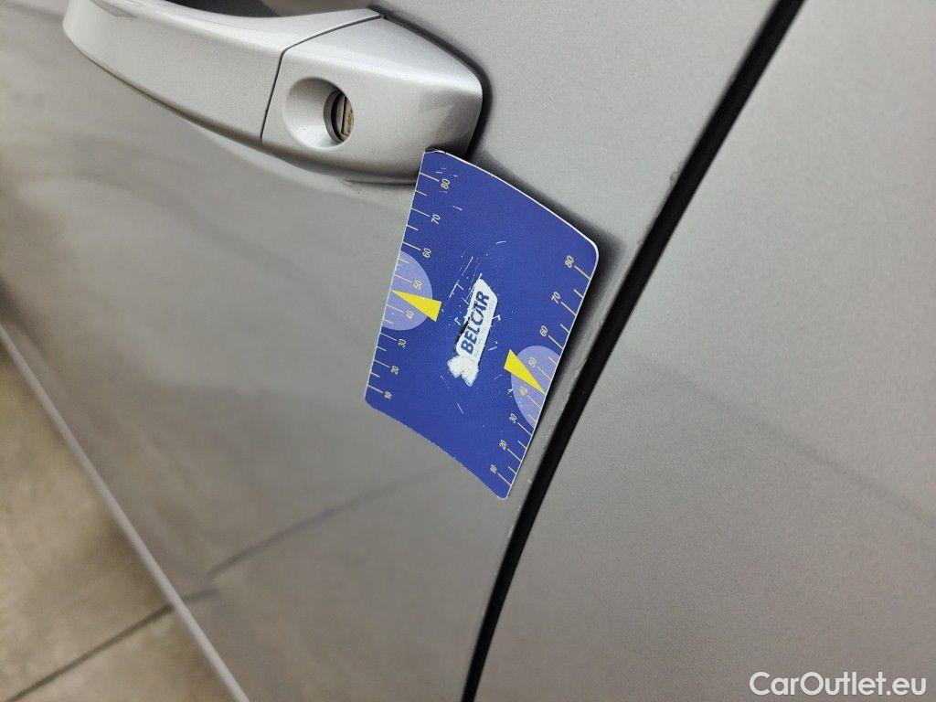 Peugeot  308 Peugeot  SW 1.2 PureTech 110 S&S Active Pack 5d #37