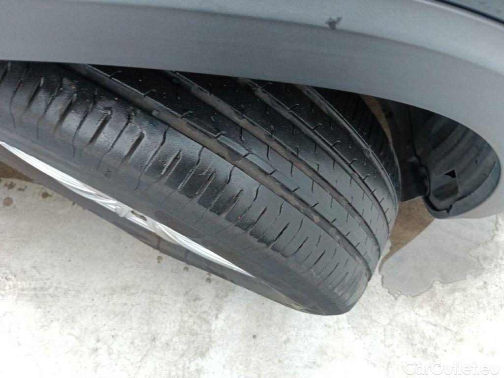 Mercedes  GLB Mercedes-Benz   180 d Business Solution 5d #18