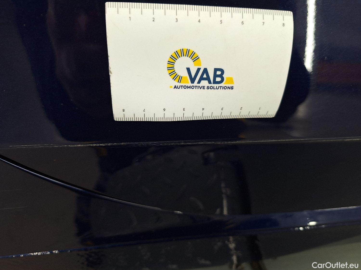 Volkswagen  Golf  VW, VIII '20, Volkswagen VIII 2.0 TDI 85kW Life DSG 5d #5