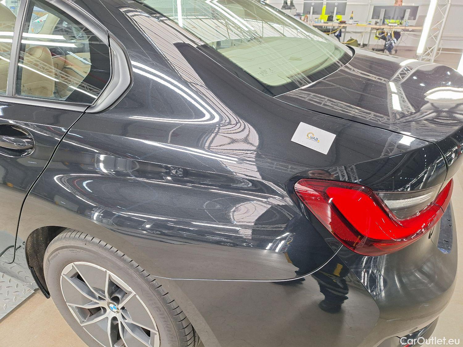 Bmw  Serie 3 BMW, 3-serie '18, BMW 3 Reeks Berline 316dA (90 kW) 4d #37