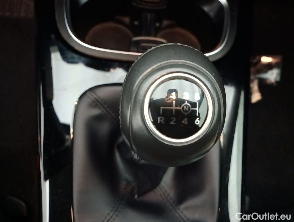 Mercedes  A-Klasse Mercedes-Benz  Limousine A 180 Business Solution 4d #27